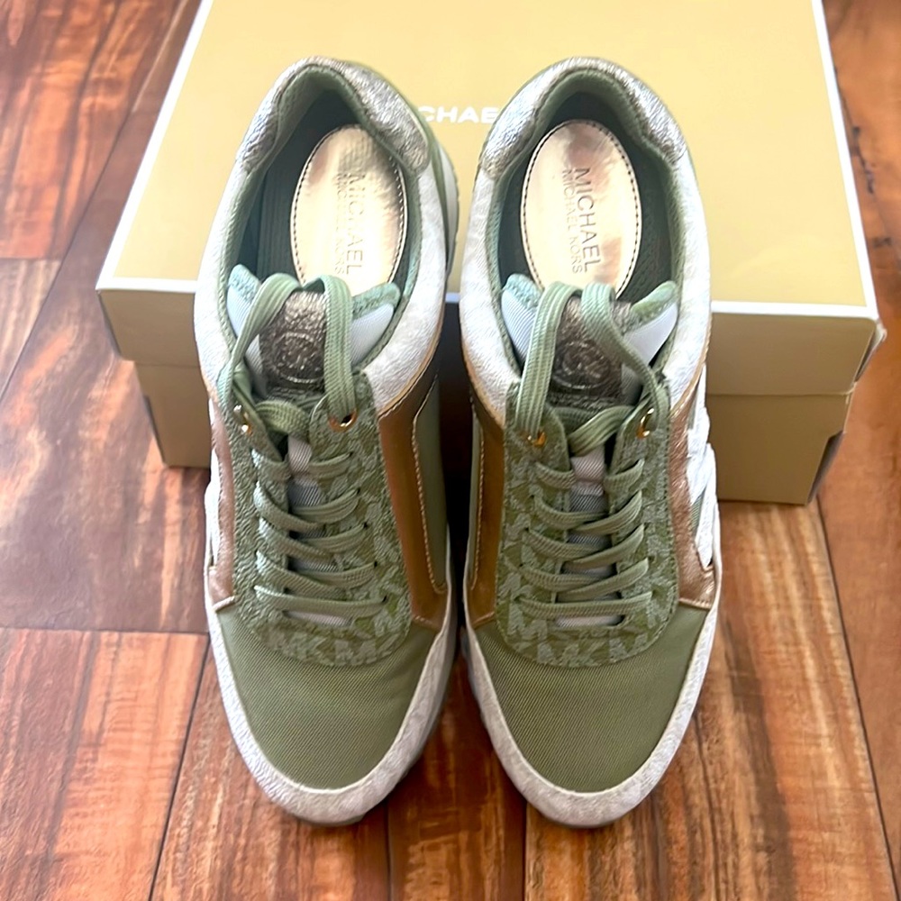 Michael Kors Maddy Two Tone Trainer